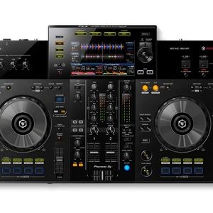 Pioneer xdj RR with travel case